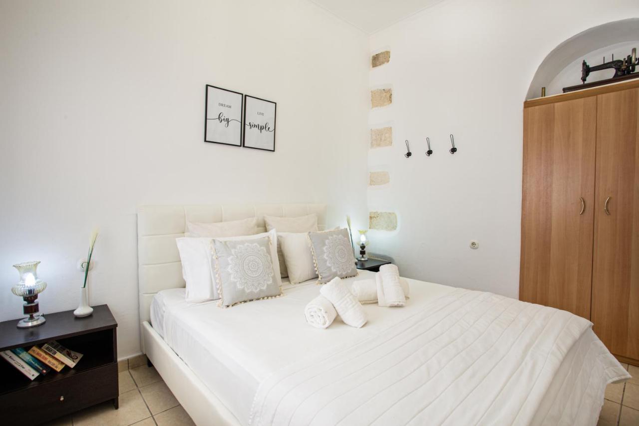 Erofili Ηouse Hotel Hriszí Aktí Haniá Kültér fotó